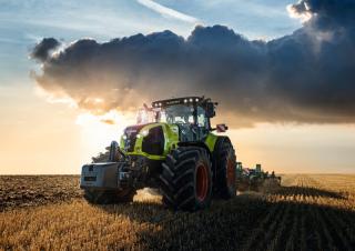 4WD traktori Claas Axion 870 Cmatic 