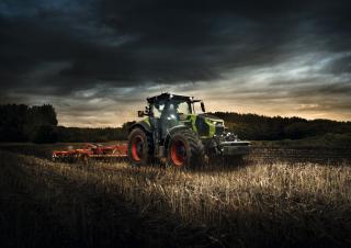 4WD traktori Claas Axion 9.420 Cmatic