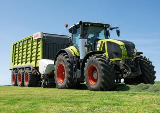 4WD traktori Claas Axion 960