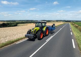 4WD traktori Claas Axos 3.120 Trend