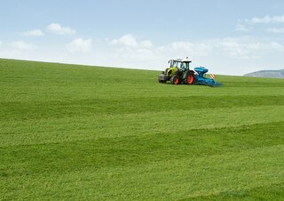 4WD traktori Claas Elios 210 Classic 
