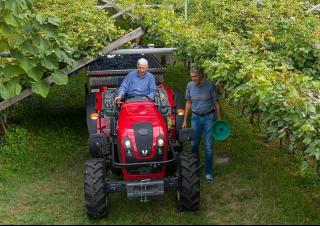 4WD traktori Valtra F75S