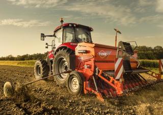 4WD traktori Case IH Farmall 85 C Komfort