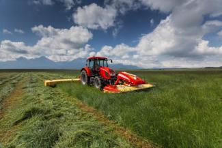 4WD traktori Zetor Forterra 135