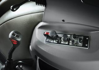 4WD traktori Zetor Forterra CL 100