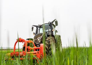 4WD traktori Valtra G105H