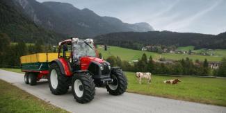 4WD traktori Lindner Geotrac 94