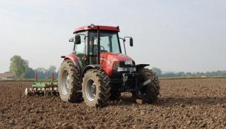4WD traktori Case IH JX 80 Basis