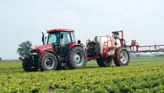 4WD traktori Case IH JX 80 Basis