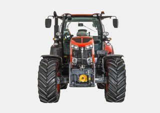 4WD traktori Kubota M7152