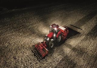 4WD traktori Case IH Maxxum 135 CVX