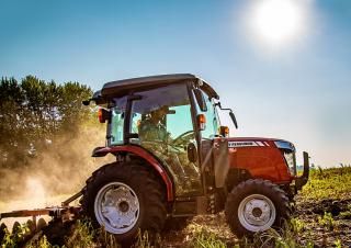 4WD traktori Massey Ferguson MF 1765 M MC 