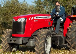 4WD traktori Massey Ferguson MF 2620 GE