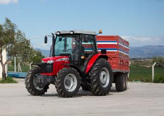 4WD traktori Massey Ferguson MF 2620 GE