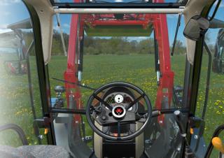 4WD traktori Massey Ferguson MF 4708 M