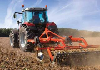 4WD traktori Massey Ferguson MF 5470-4 Edition