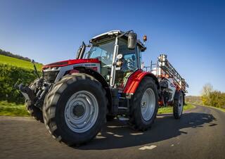 4WD traktori Massey Ferguson MF 5S.135