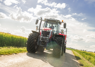 4WD traktori Massey Ferguson MF 7S.180