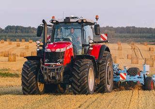 4WD traktori Massey Ferguson MF 8735 S 