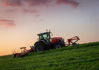 4WD traktori Massey Ferguson MF 8S.265 