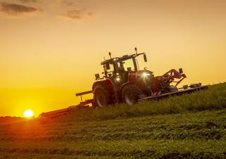 4WD traktori Massey Ferguson MF 8S.305 