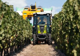 4WD traktori Claas Nexos 230 VE