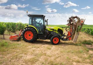 4WD traktori Claas Nexos 2.105 Trend L 