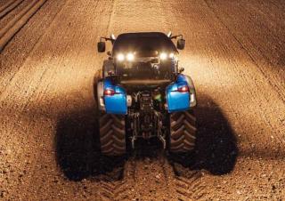 4WD traktori Valtra T 153