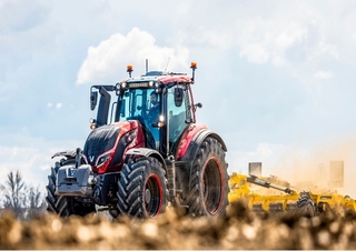4WD traktori Valtra T174EV SmartTouch