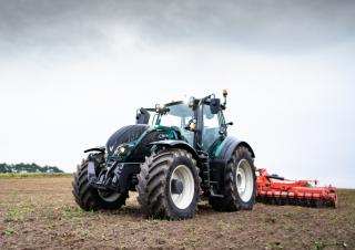 4WD traktori Valtra T254H