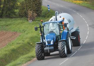 4WD traktori New Holland T5.115