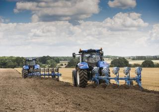 4WD traktori New Holland T7.225