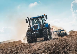 4WD traktori New Holland T7.225 SideWinder II