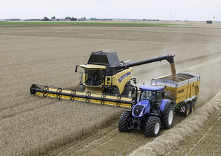 4WD traktori New Holland T7.230 Classic