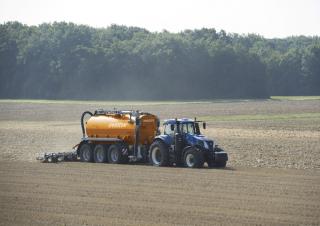 4WD traktori New Holland T8.435 SmartTrax