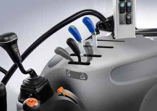 4WD traktori New Holland TD5.95