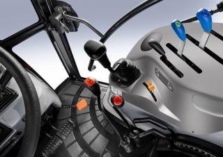 4WD traktori New Holland TD5.95