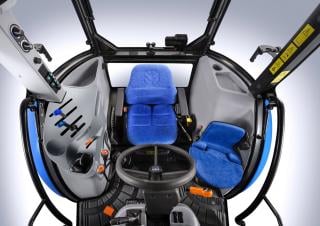 4WD traktori New Holland TD5.95
