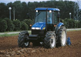 4WD traktori New Holland TD80D Plus