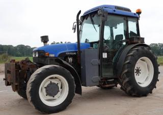 4WD traktori New Holland TN90F