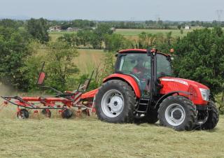 4WD traktori McCormick X5.40