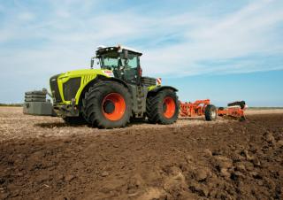 4WD traktori Claas Xerion 4500 Trac VC