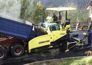 Asfaltni finišeri na gusjenicama Ammann AFT 500-2