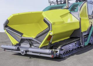 Asfaltni finišeri na gusjenicama Ammann AFT 900-3