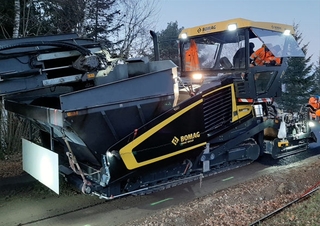 Asfaltni finišeri na gusjenicama Bomag BF 600 C 3 S 600