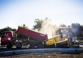 Asfaltni finišeri na gusjenicama Bomag BF 700 C 2 S 600