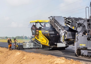 Asfaltni finišeri na gusjenicama Bomag BF 800 C 3 S 600