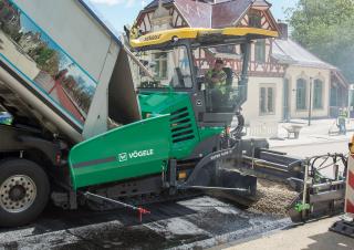 Asfaltni finišeri na gusjenicama Vögele Super 1600-3i