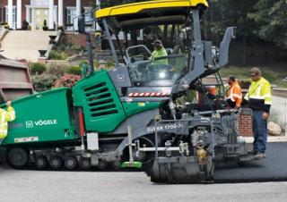 Asfaltni finišeri na gusjenicama Vögele Super 1700-3