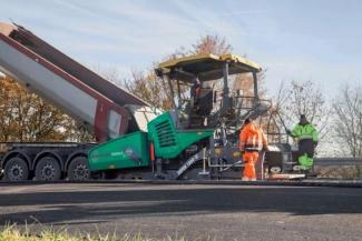 Asfaltni finišeri na gusjenicama Vögele Super 1800-3